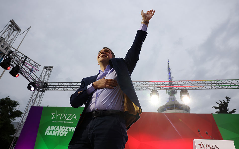 τσίπρας-την-κυριακή-τα-ψέματα-τελειών-562423639