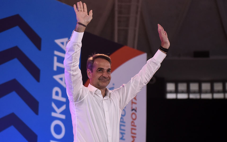 μητσοτάκης-ο-μαρτυριάρης-κατρούγκαλ-562427440