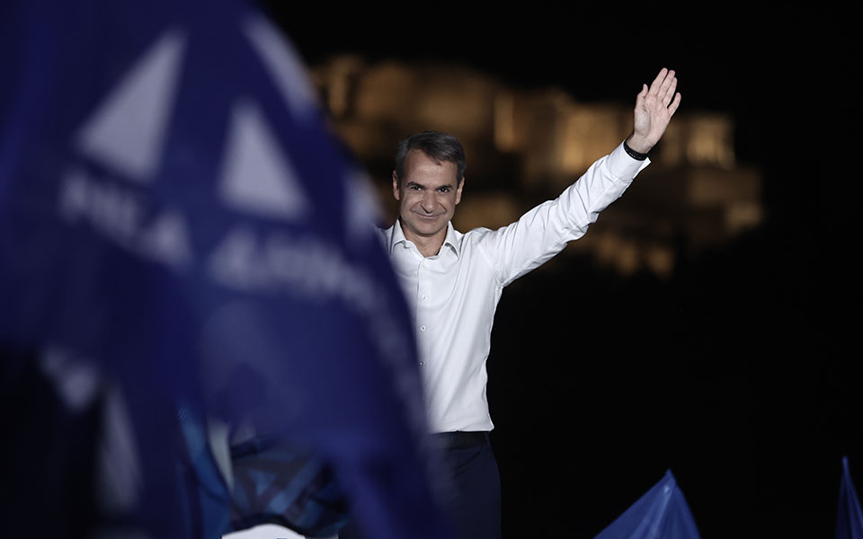 Μητσοτάκης: Να ανανεώσουμε τη συμφωνία αλήθειας-1