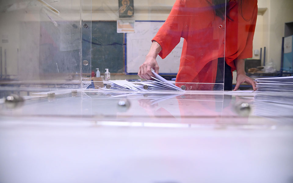 θεωρείο-ο-μύθος-της-πρεσβείας-562435981