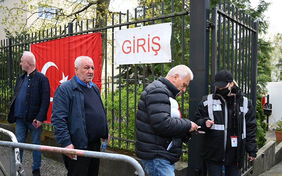 τουρκικές-εκλογές-οι-τούρκοι-της-γερμ-562421194