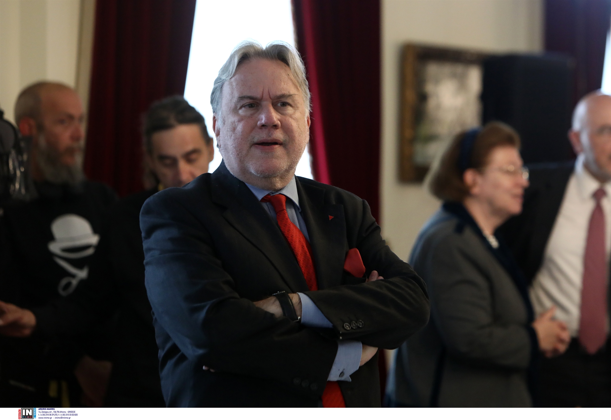 το-παρασκήνιο-της-απόσυρσης-κατρούγκ-562427644