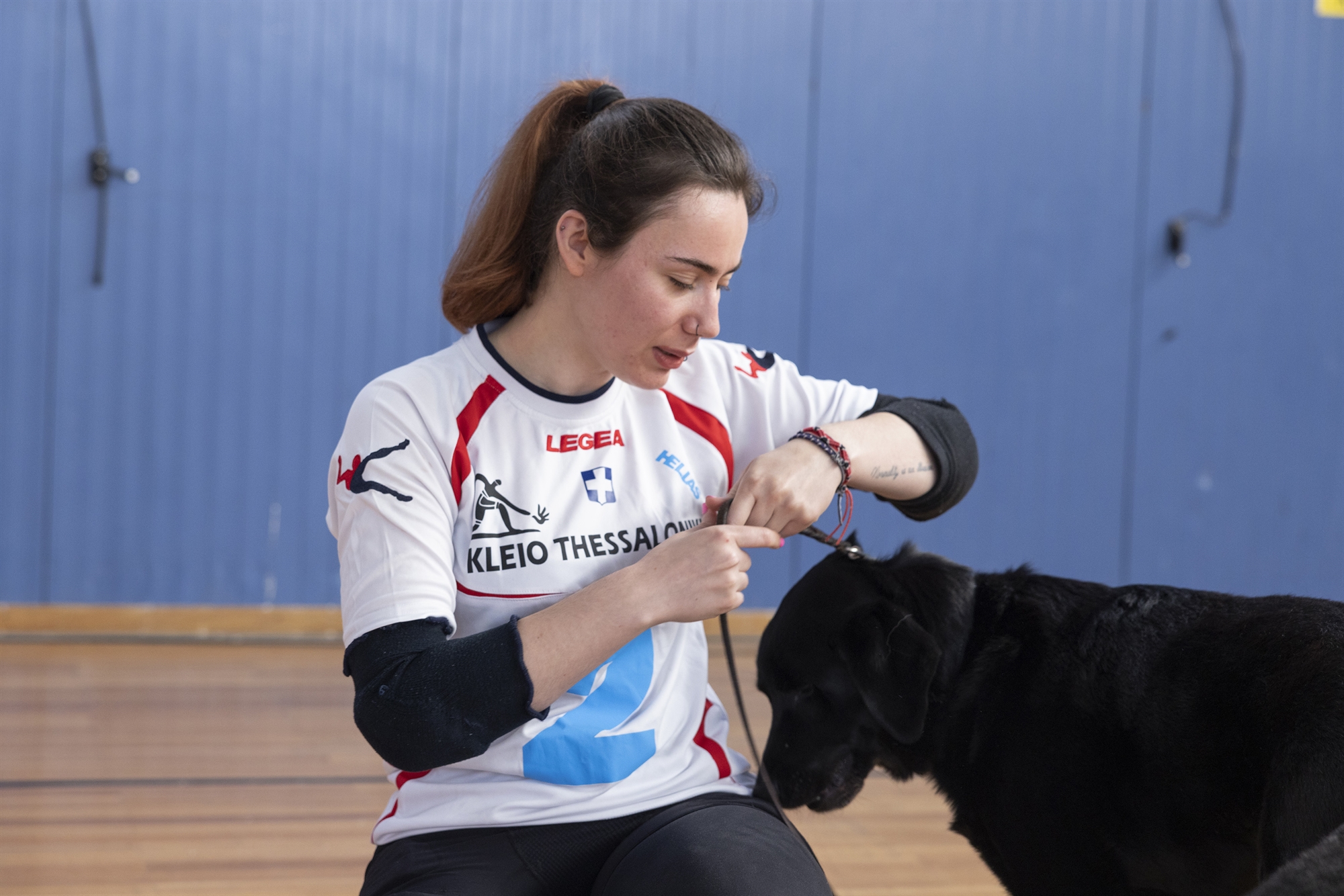 ησυχία-παρακαλώ-ακούστε-την-μπάλα-562418167