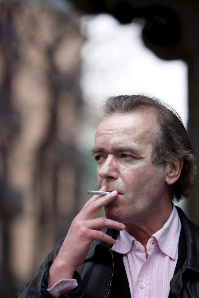 Μάρτιν Εϊμις: «Η πραγματική δράση ξεκινά με τις νεκρολογίες»-3