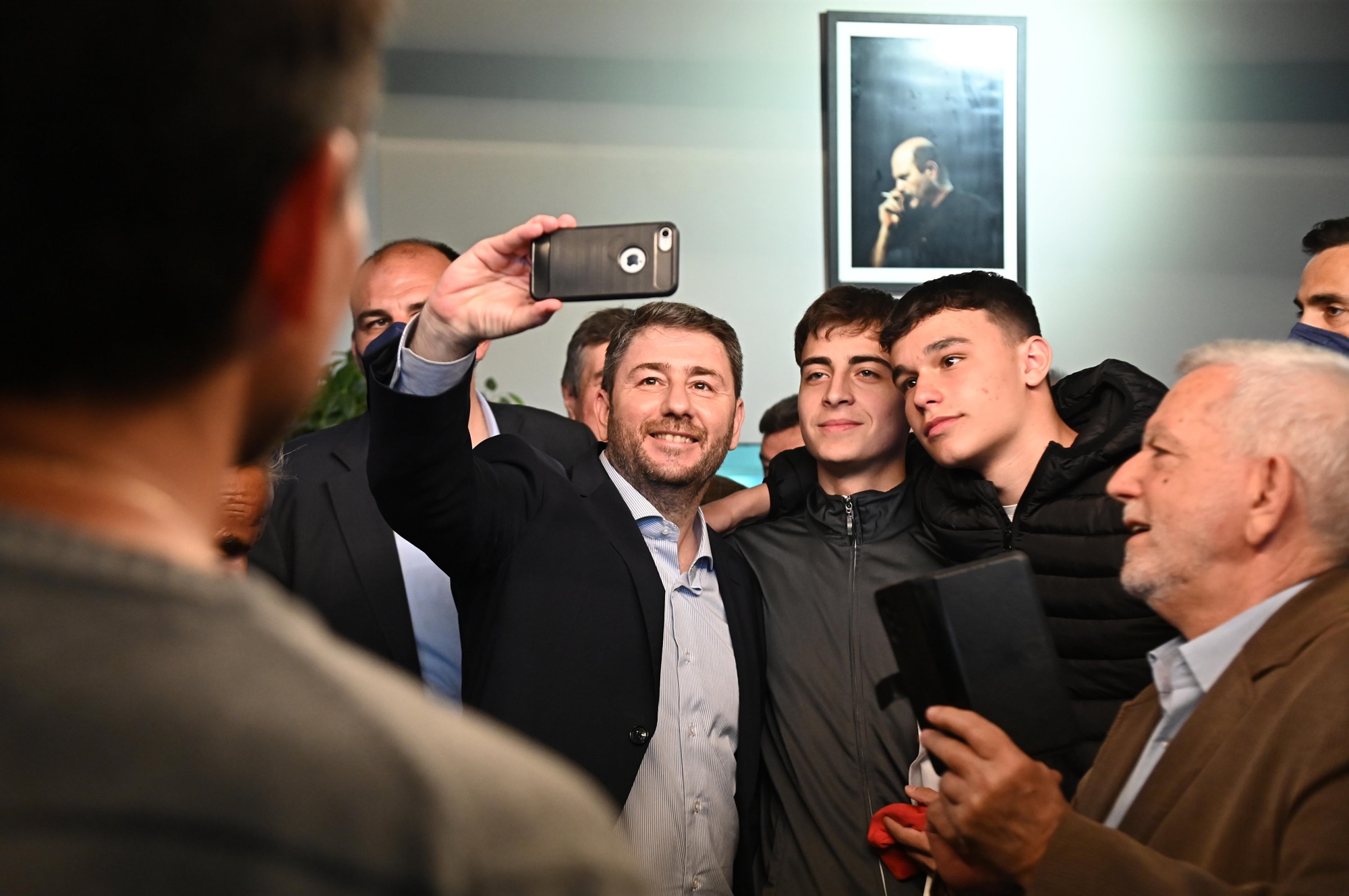 Εκλογές: Τα SOS για Ν.Δ., ΣΥΡΙΖΑ, ΠΑΣΟΚ-3