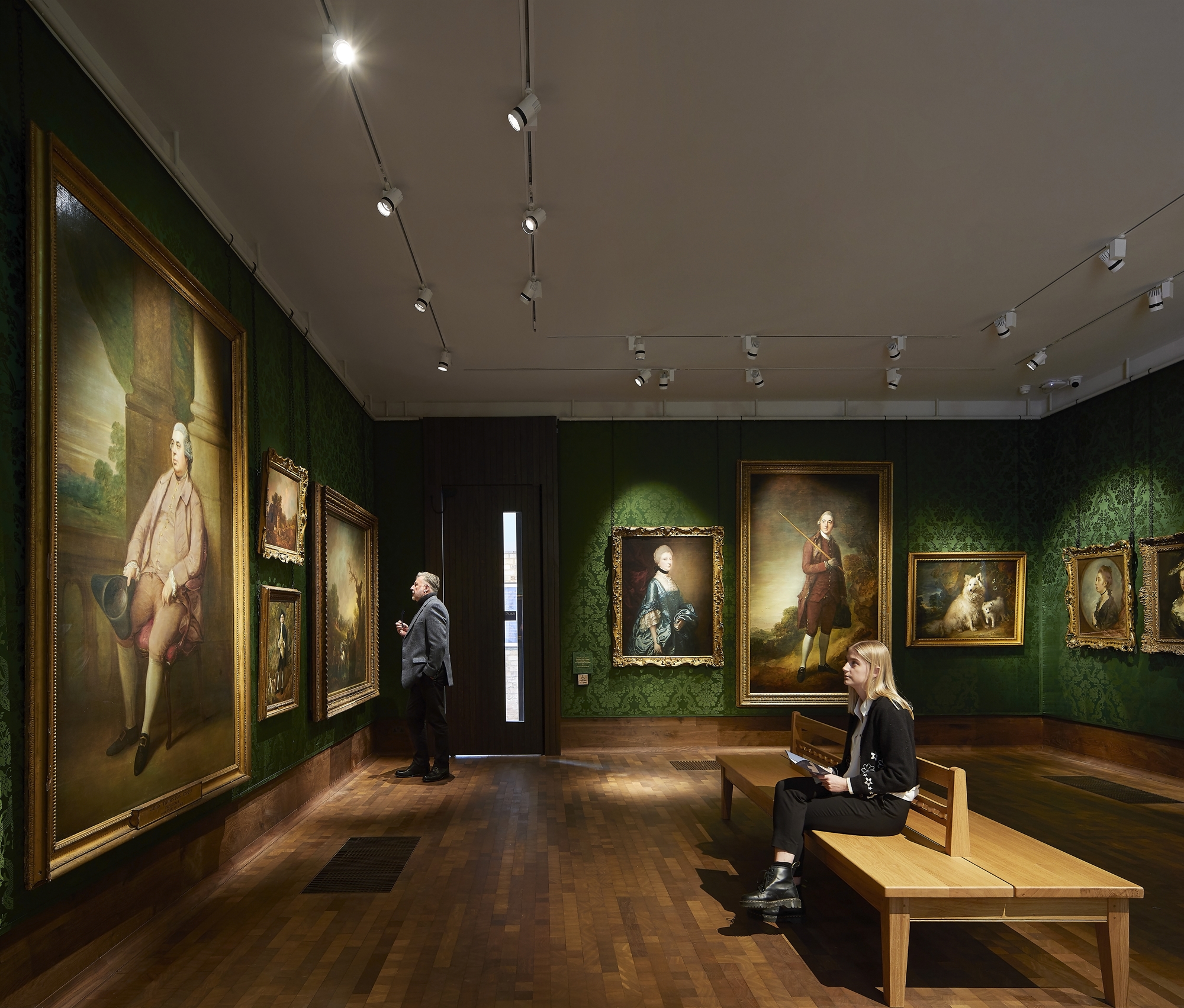 η-γενέθλια-πόλη-του-γκέινσμπρο-διεθν-562406194