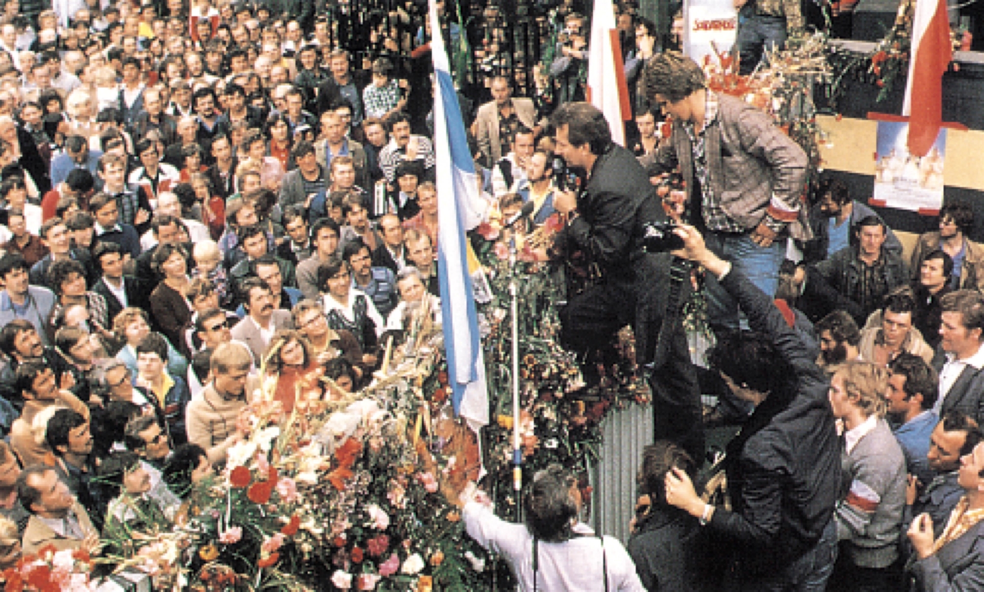 ανατροπή-στην-κομμουνιστική-πολωνία-562443397