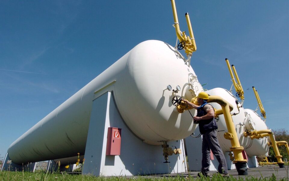 νέα-σύμβαση-με-τη-mass-group-υπέγραψε-η-αβαξ-562449148