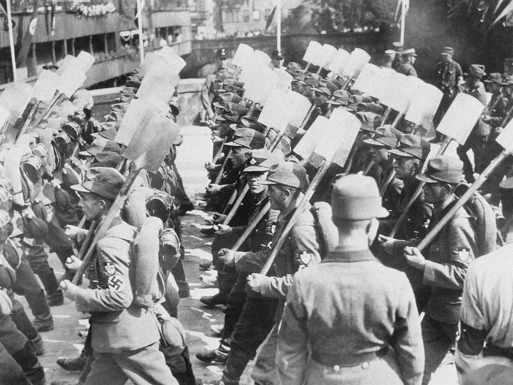 90-χρόνια-πριν-5-5-1933-562402639