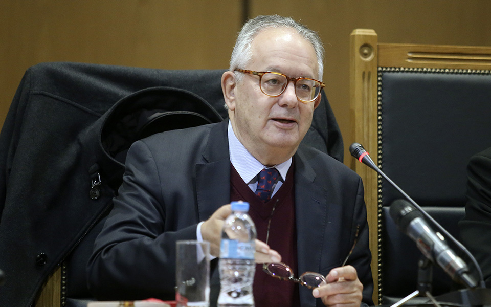 αλιβιζάτος-για-κασιδιάρη-δεν-νοείται-562439668