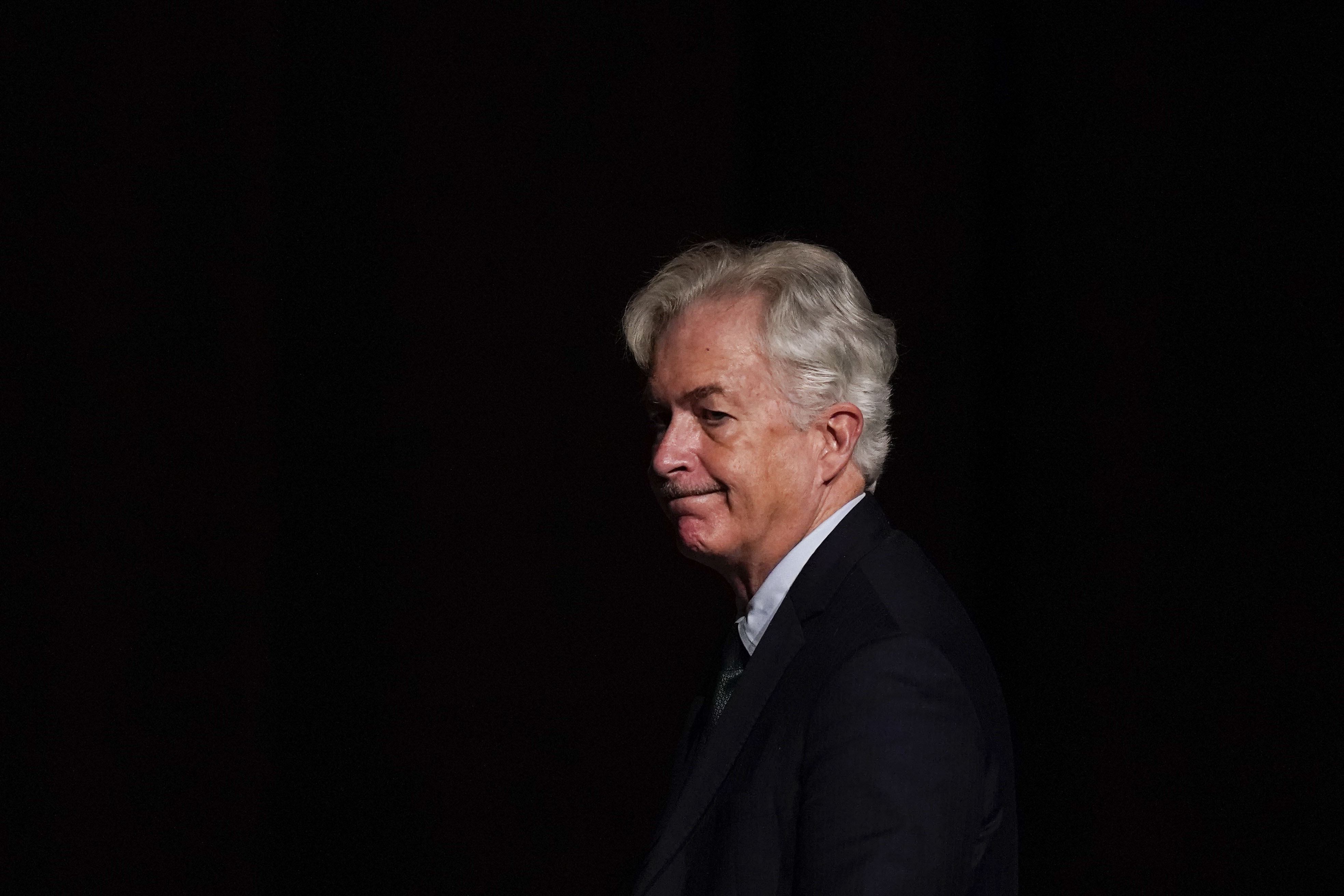 Τζέφρι Επσταϊν: Αναστατώνει τους… ζωντανούς χρόνια μετά τον θάνατό του-4