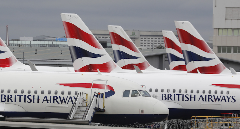βρετανία-η-british-airways-ακύρωσε-πάνω-από-100-πτήσει-562442185