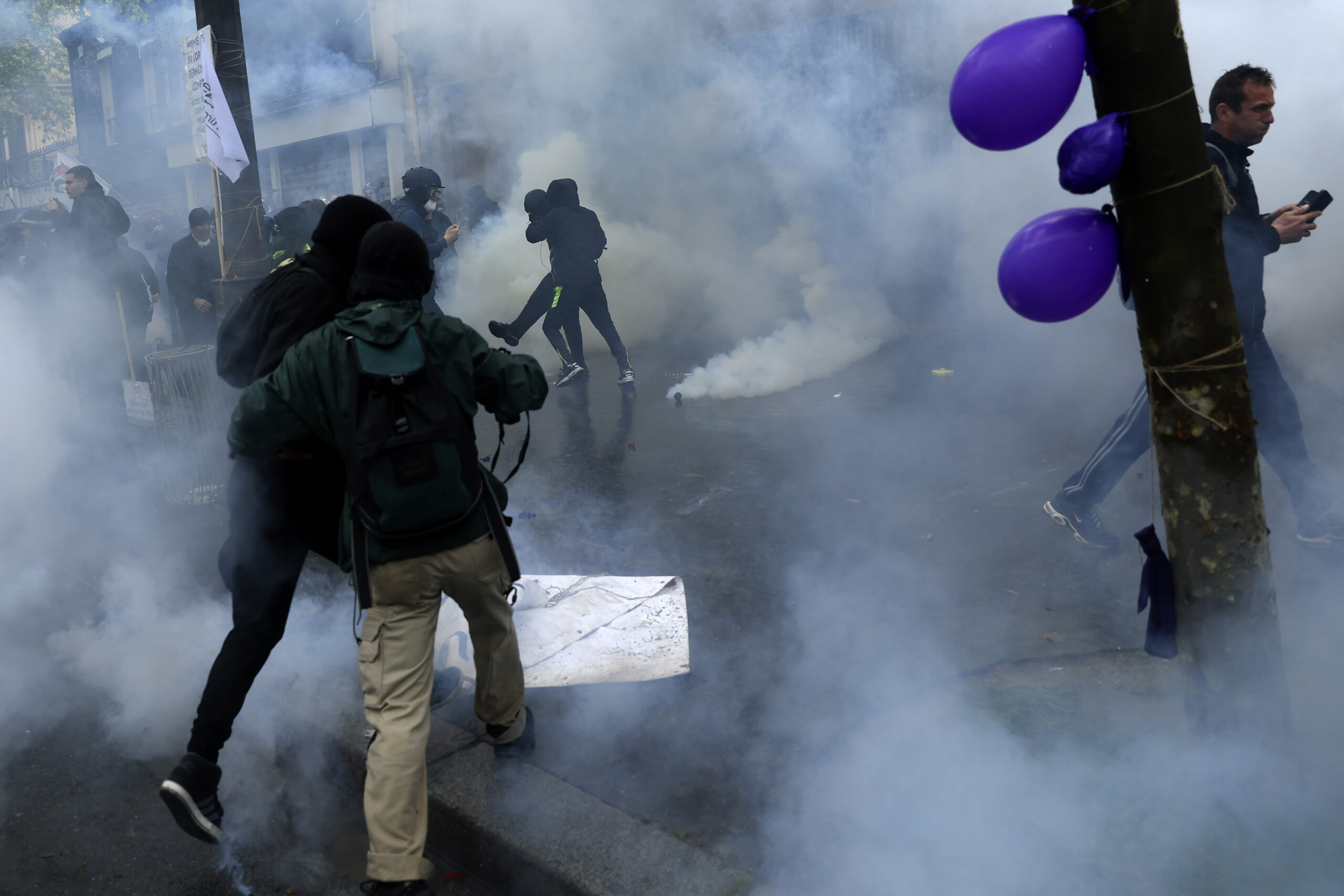 γαλλία-επίθεση-σε-ανιψιό-της-μπριζίτ-μ-562423513