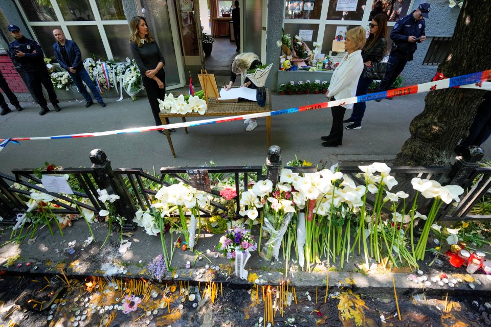 τι-πήγε-λάθος-στη-σερβία-562406425