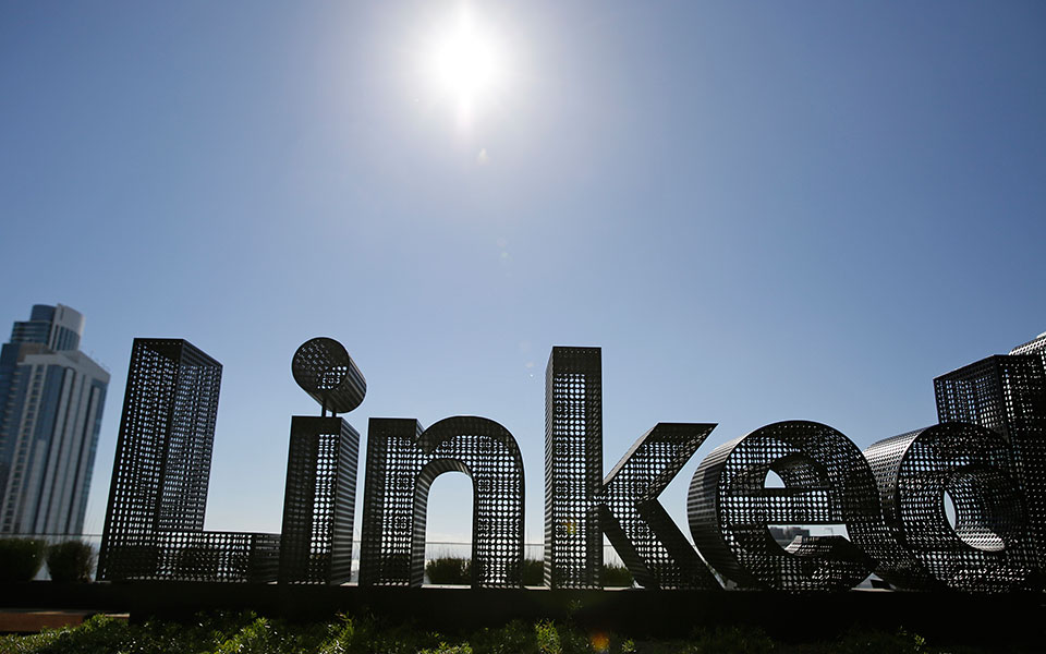 h-linkedin-μειώνει-προσωπικό-και-κλείνει-το-incareer-σ-562412023