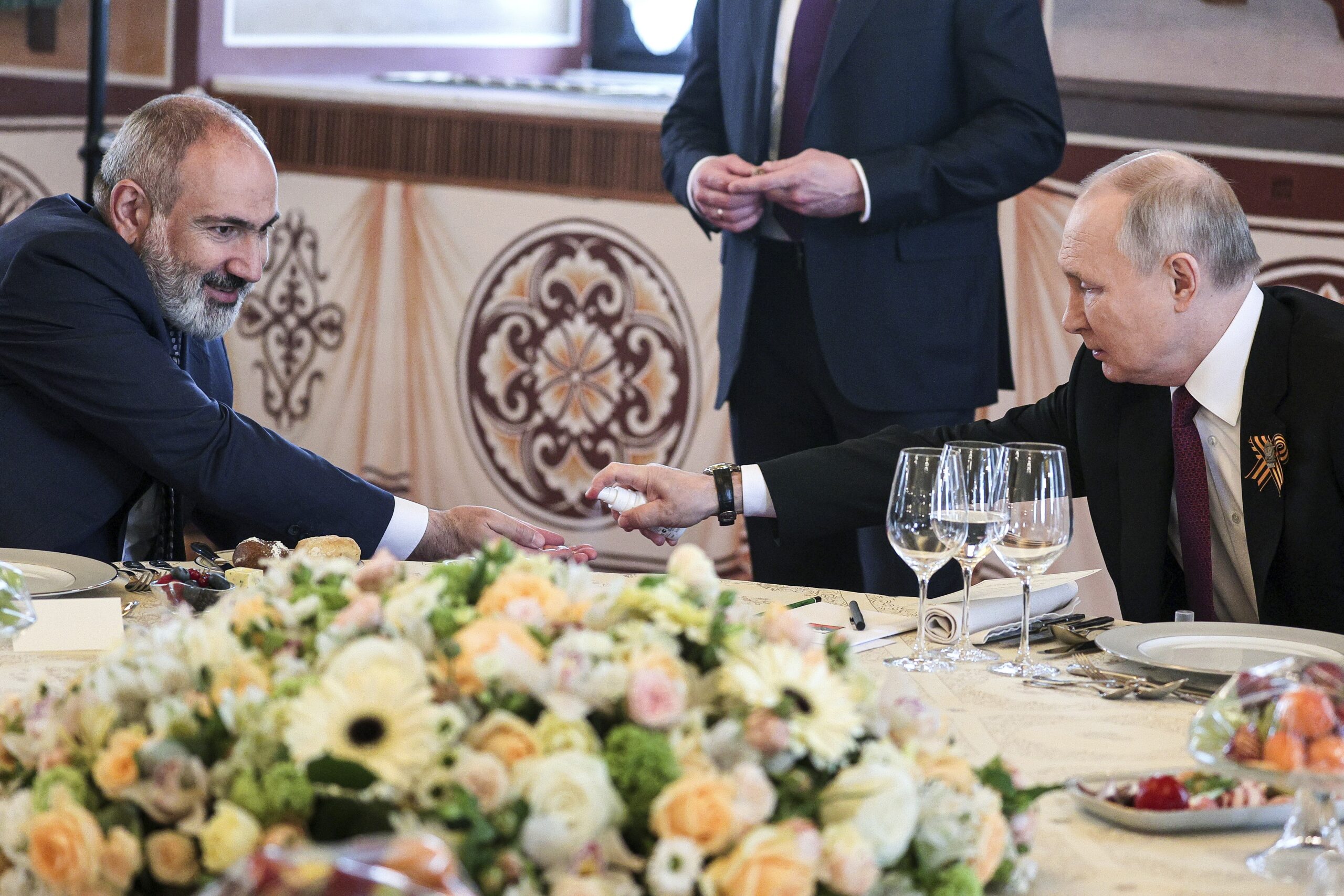 eιρηνευτικές-συνομιλίες-αρμενίας-αζ-562427077