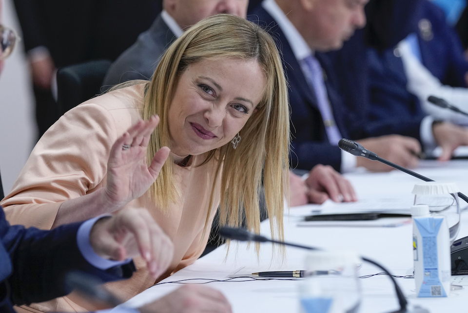 Οι Ευρωπαίοι ψηφοφόροι στρίβουν δεξιά-3