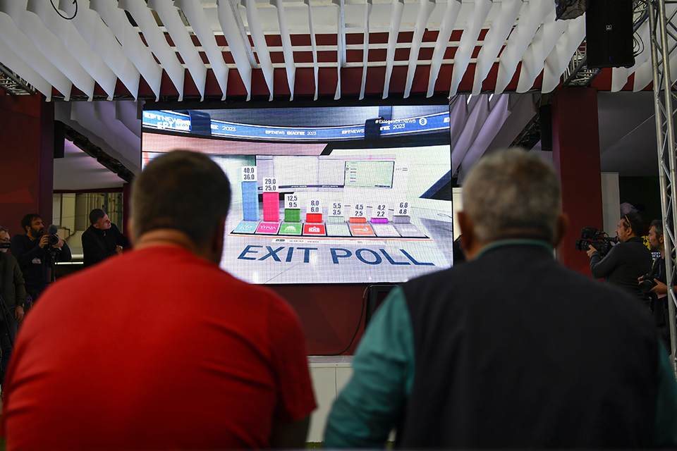 στο-μπάσκετ-ή-στις-εκλογές-562432840