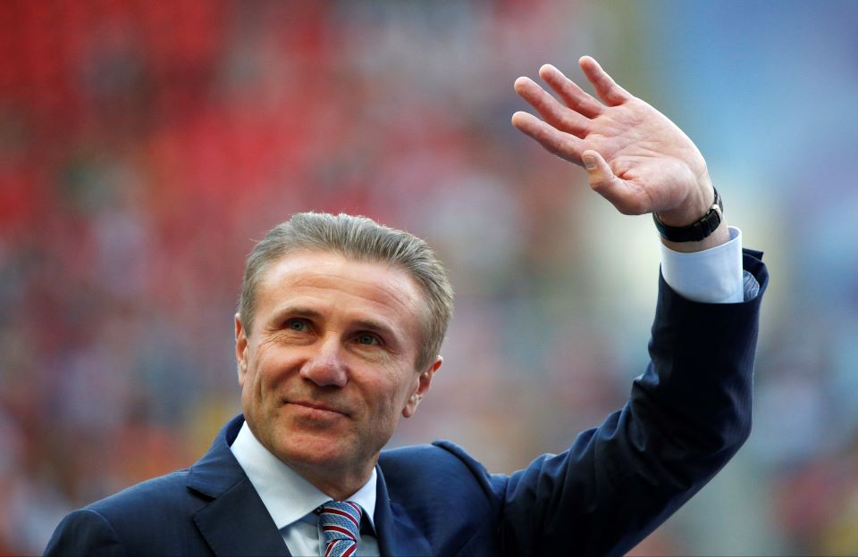 από-τους-αθλητικούς-στίβους-στους-πολ-562432588