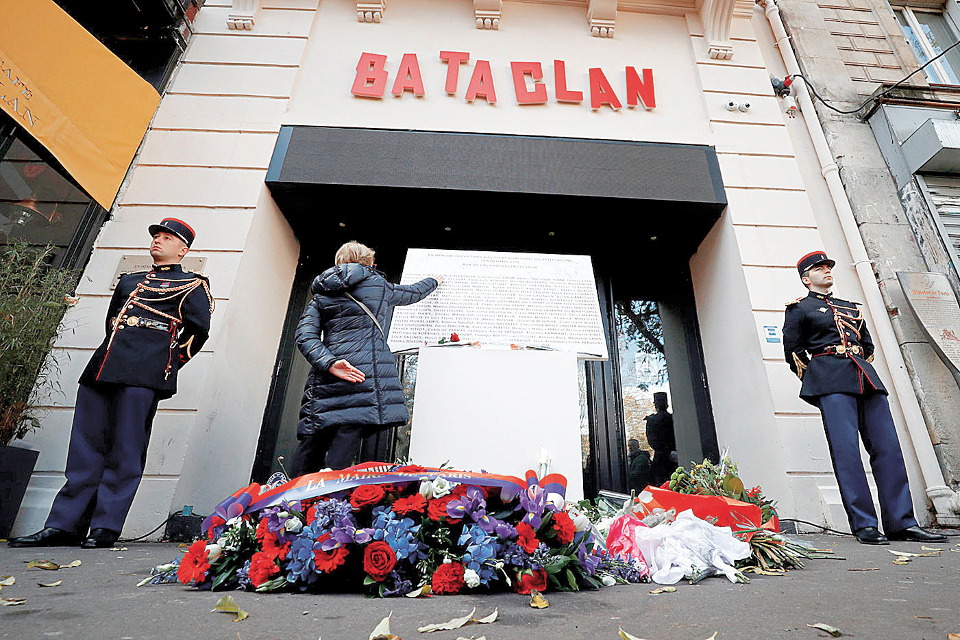 Κορύφωση του δράματος με πανηγύρι στον γκρεμό-2