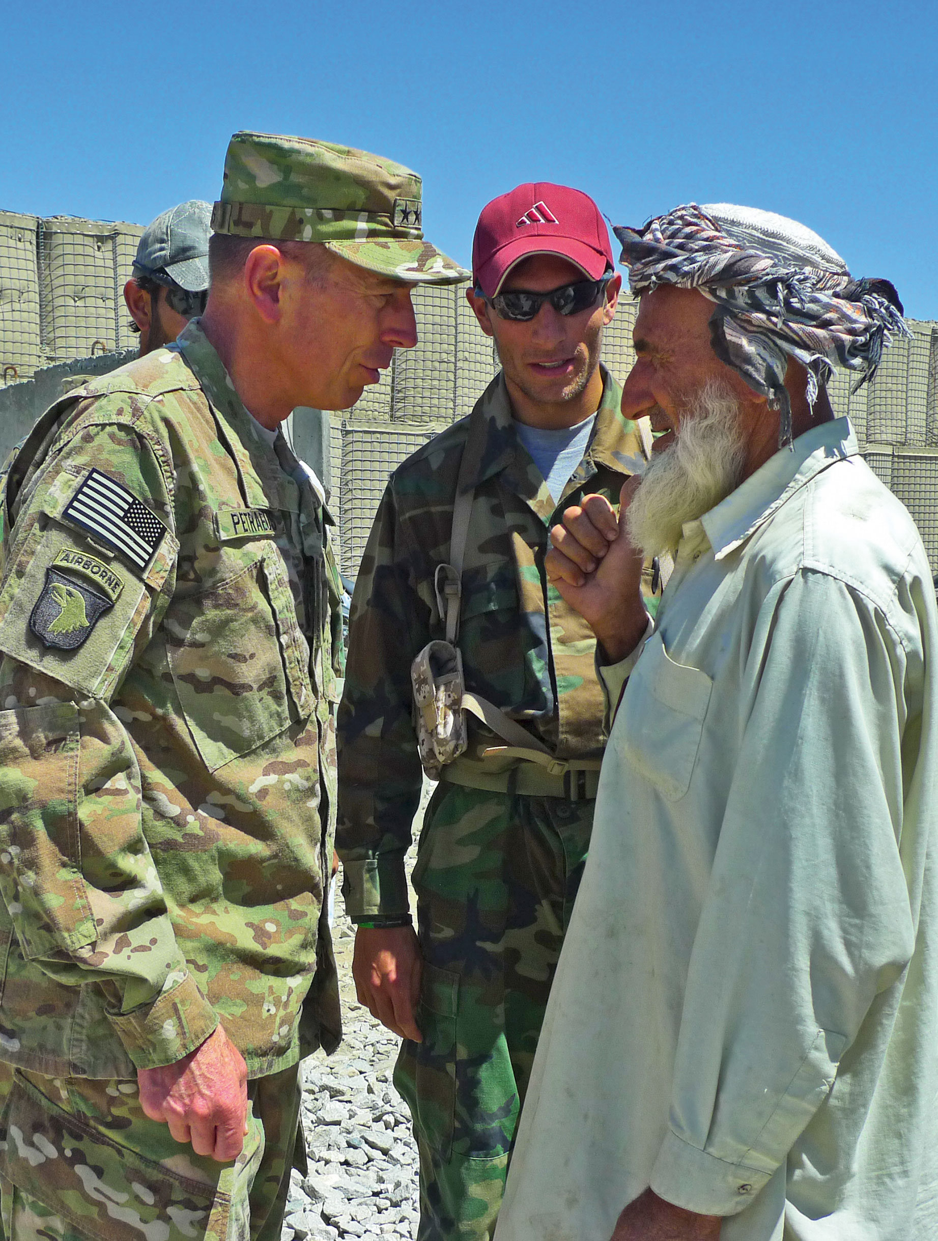 Στρατηγός Ντέιβιντ Πετρέους στην «Κ»: Πρέπει να κάνουμε υπομονή με την Τουρκία-1