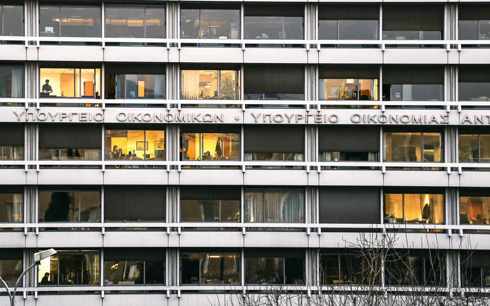 Πόσο κοστίζουν οι προεκλογικές υποσχέσεις-1