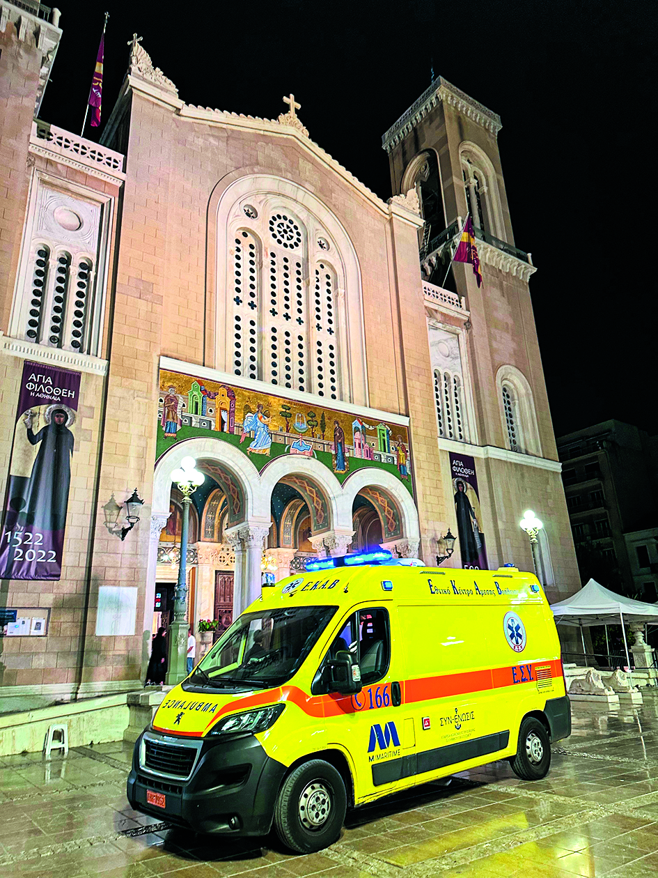 Στην ουρά, 2 το πρωί, προσμένοντας το θαύμα-2