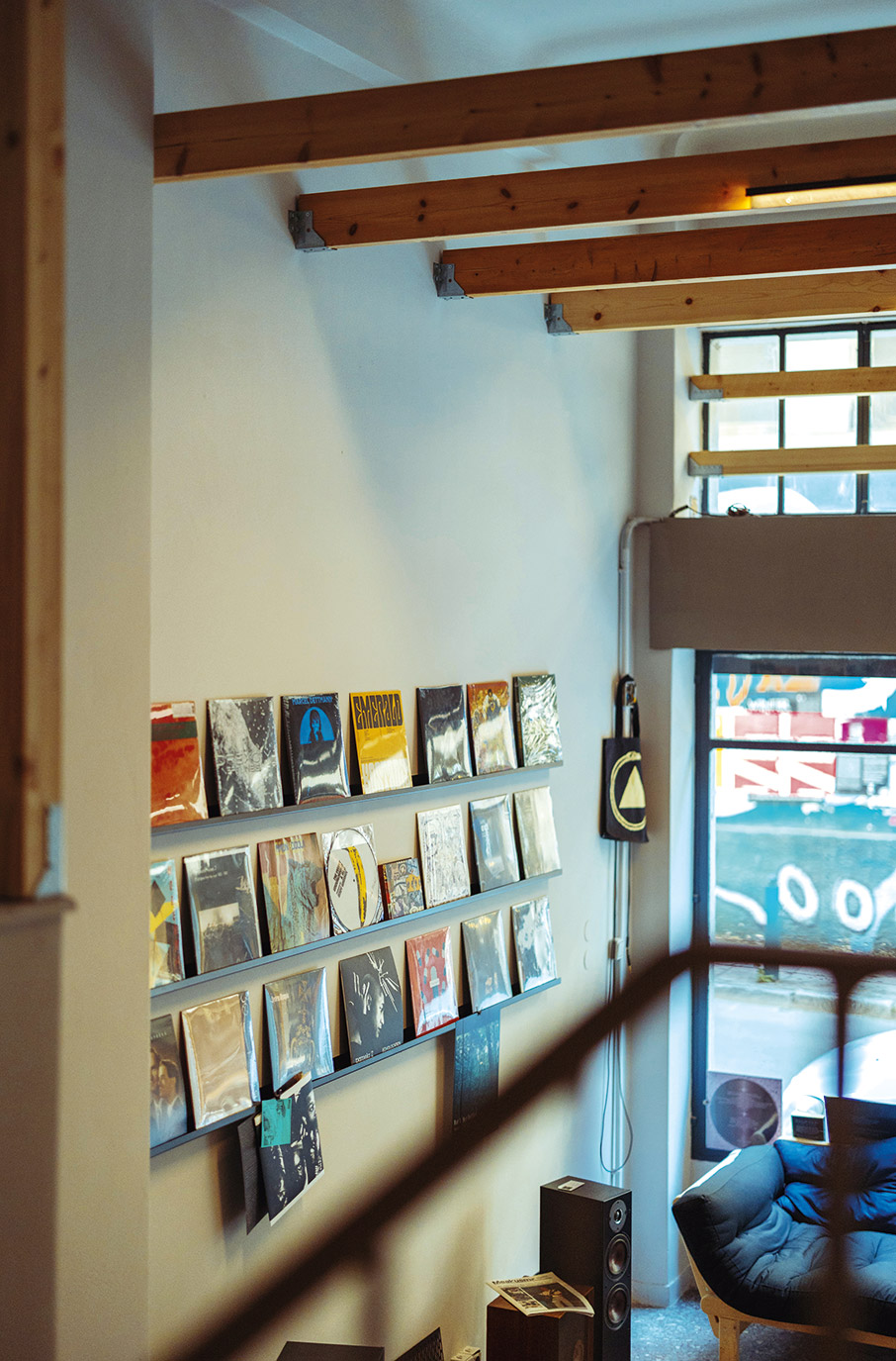 Πήγαμε για βινύλια στα τέσσερα πιο ξεχωριστά δισκάδικα της Αθήνας-7