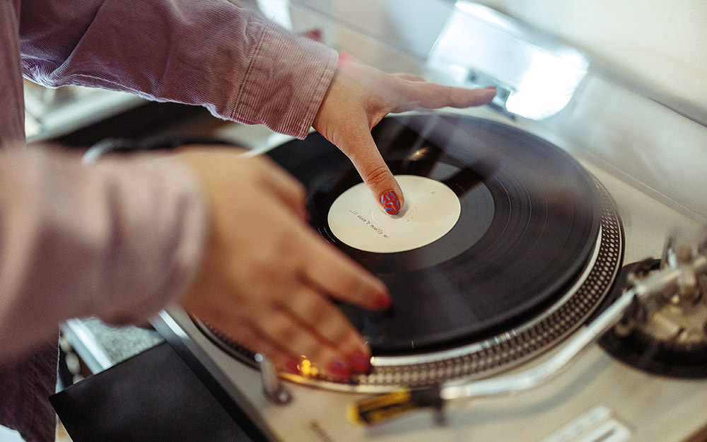 πήγαμε-για-βινύλια-στα-τέσσερα-πιο-ξεχ-562398421