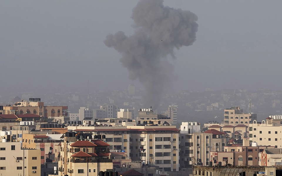 ρουκέτες-εκτοξεύθηκαν-από-τη-λωρίδα-τ-562412623