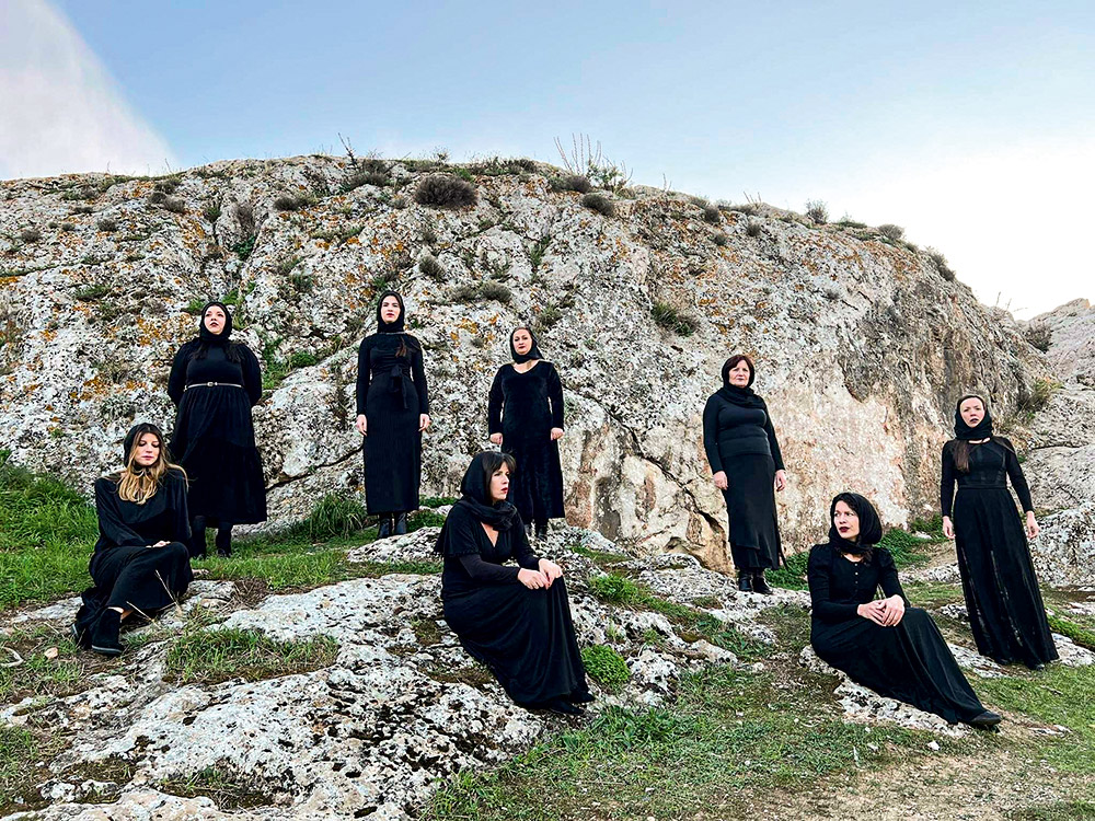 Κρίστοφερ Κίνγκ: Από τα Grammys στην Ηπειρο-2