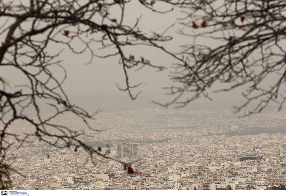 καιρός-τοπικές-βροχές-και-σκόνη-έως-562422391