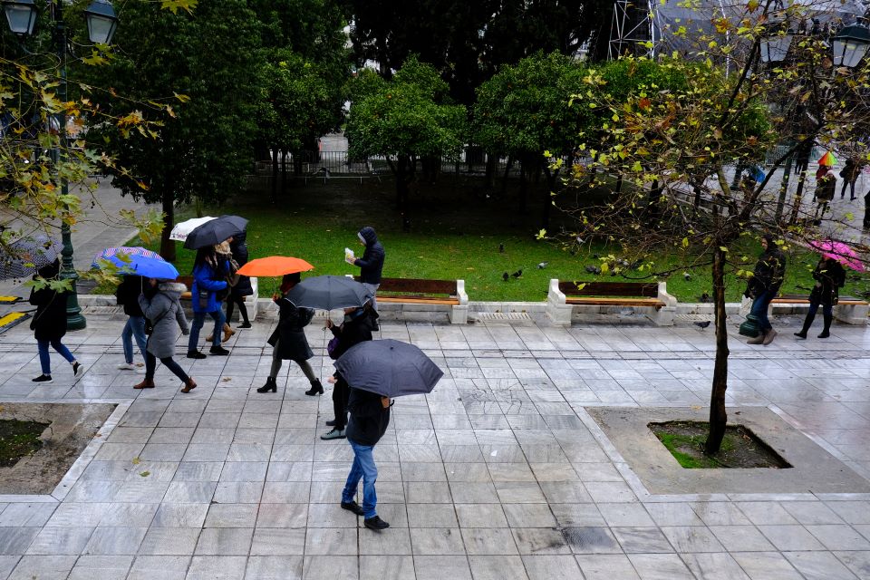 άστατος-και-σήμερα-ο-καιρός-με-τοπικές-562428214