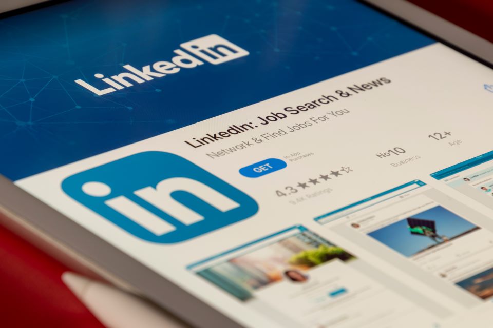 η-linkedin-ανακοίνωσε-εκατοντάδες-απολύσεις-562409935