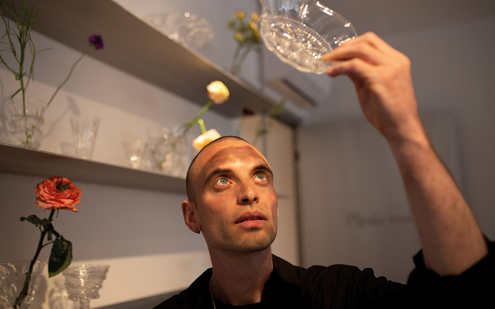 ο-εύθραυστος-κόσμος-του-αλεξάντερ-κίρ-562426936