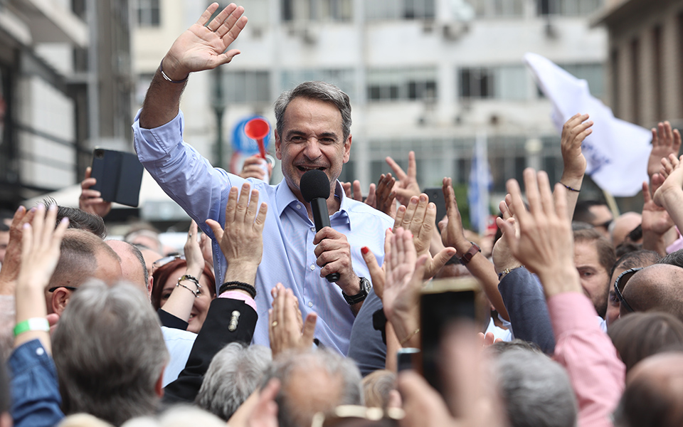 μητσοτάκης-είμαστε-η-μόνη-σοβαρή-πρότ-562423090