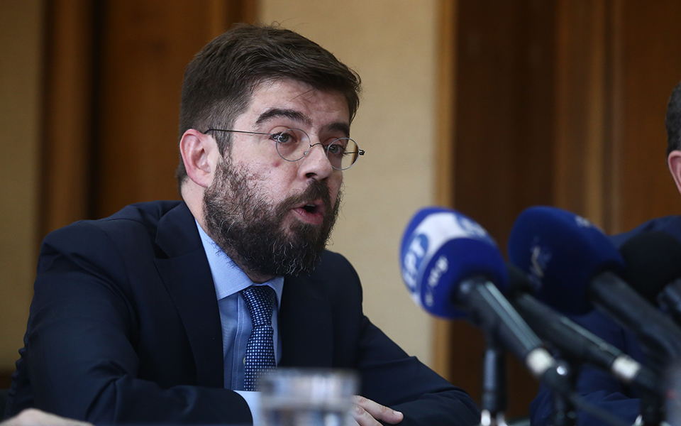 απάντηση-καλογήρου-σε-αλιβιζάτο-ας-μη-562399789