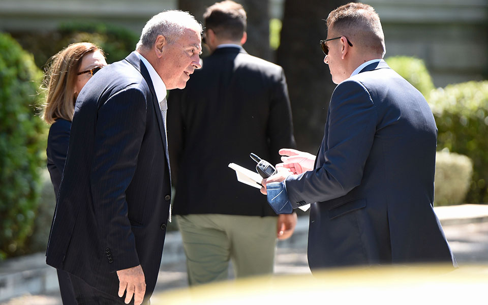 Ορκίστηκε η υπηρεσιακή κυβέρνηση-9