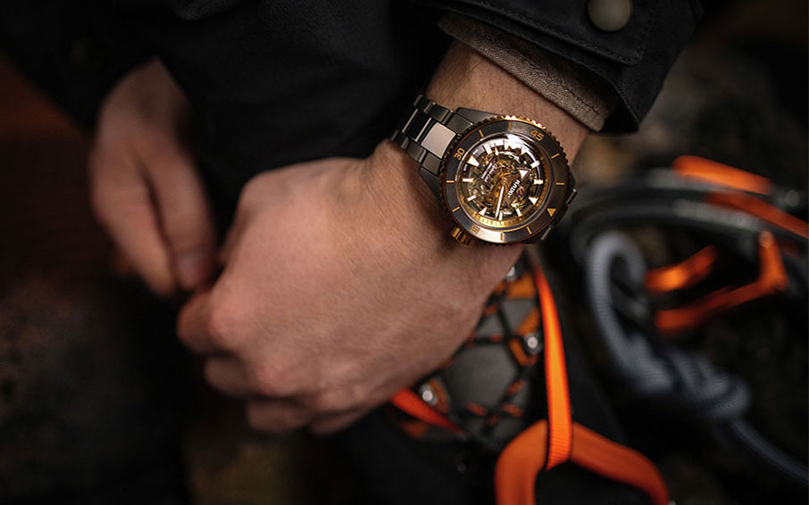 Αποκάλυψη τώρα από το νέο Captain Cook High-Tech Ceramic Skeleton της Rado-1