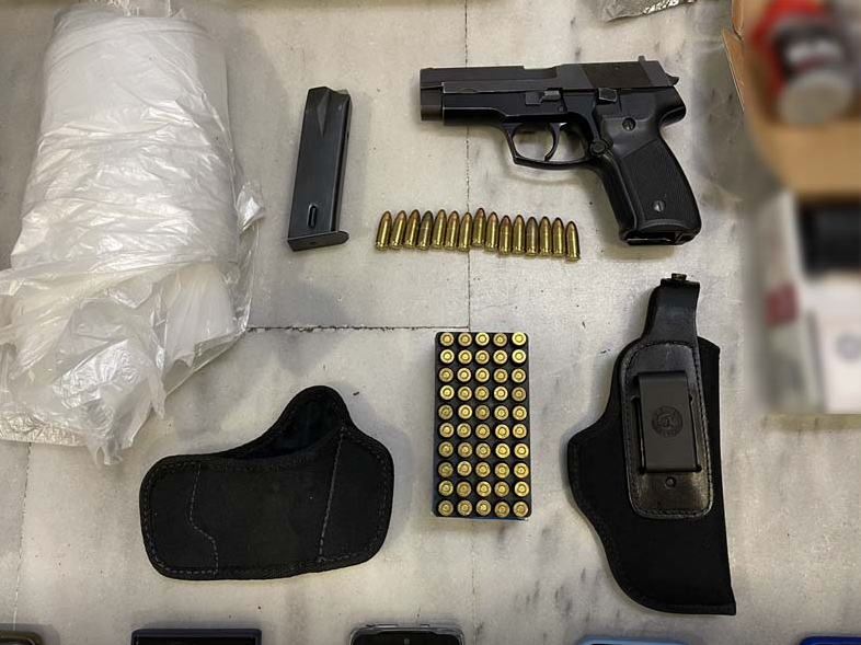 Διακίνηση κοκαΐνης με μπανάνες: Όπλα, χρήματα και ακριβά ρολόγια – Τα ντοκουμέντα της ΕΛ.ΑΣ-2