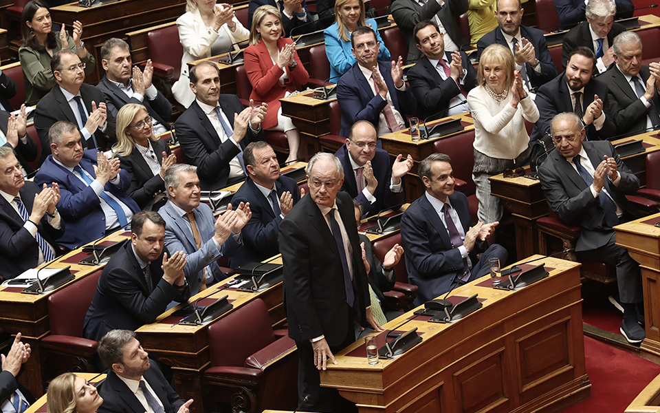 Επανεξελέγη πρόεδρος της Βουλής ο Κωνσταντίνος Τασούλας – Τα επόμενα βήματα-2