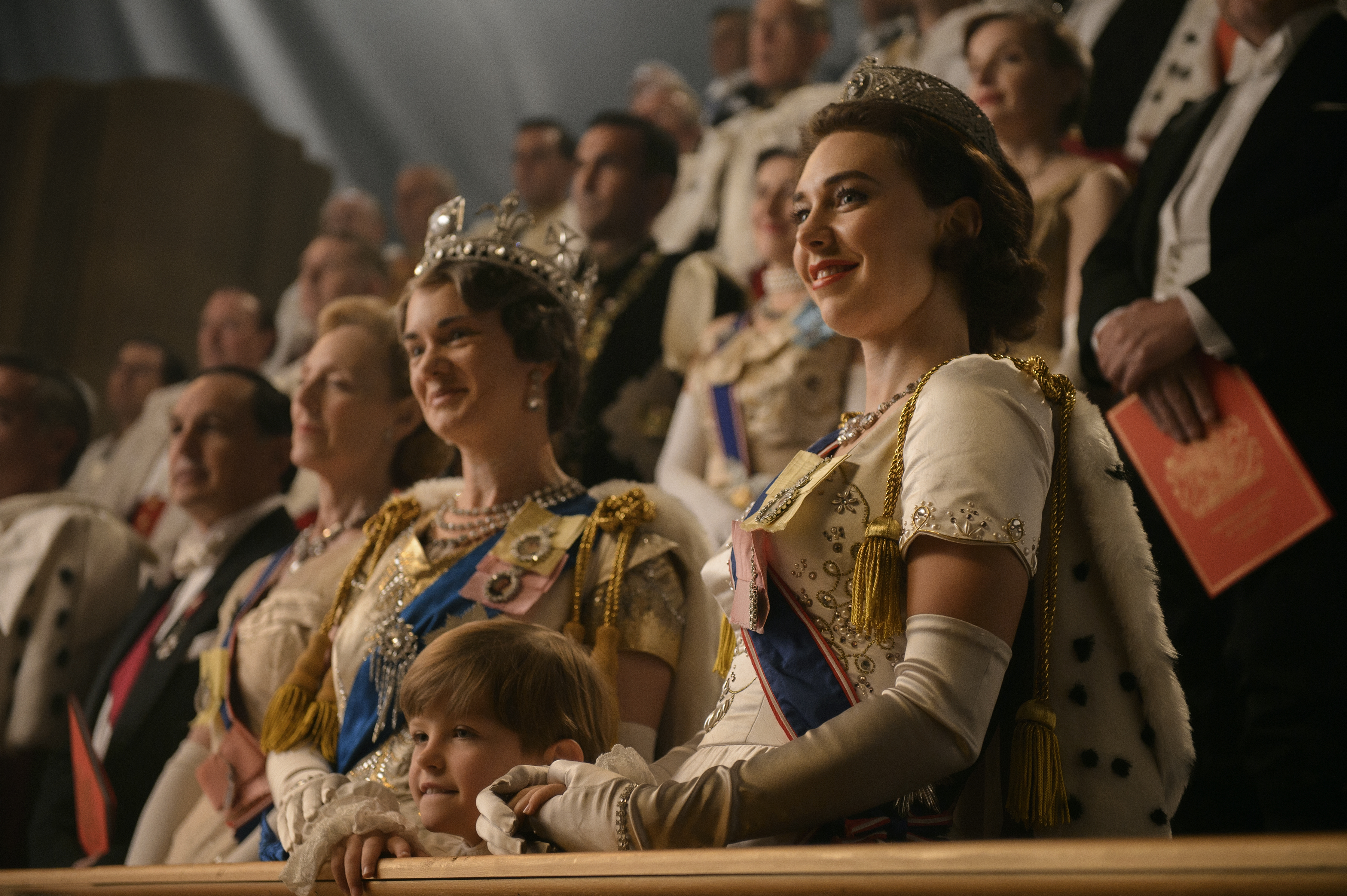 Πώς το «The Crown» αναδημιούργησε τη στέψη της βασίλισσας Ελισάβετ-2