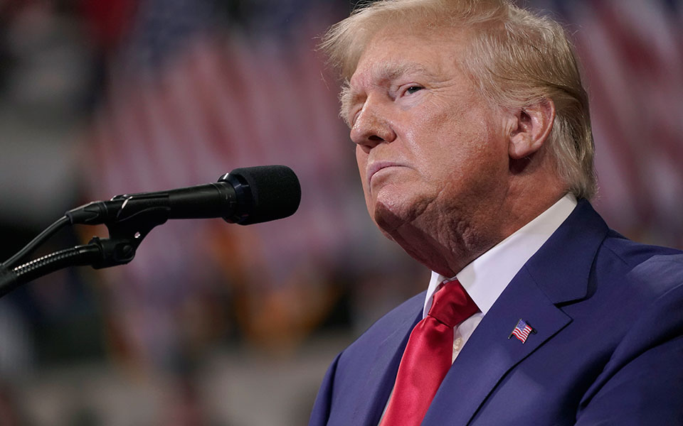 απαλλακτικό-πόρισμα-για-τον-τραμπ-562422364