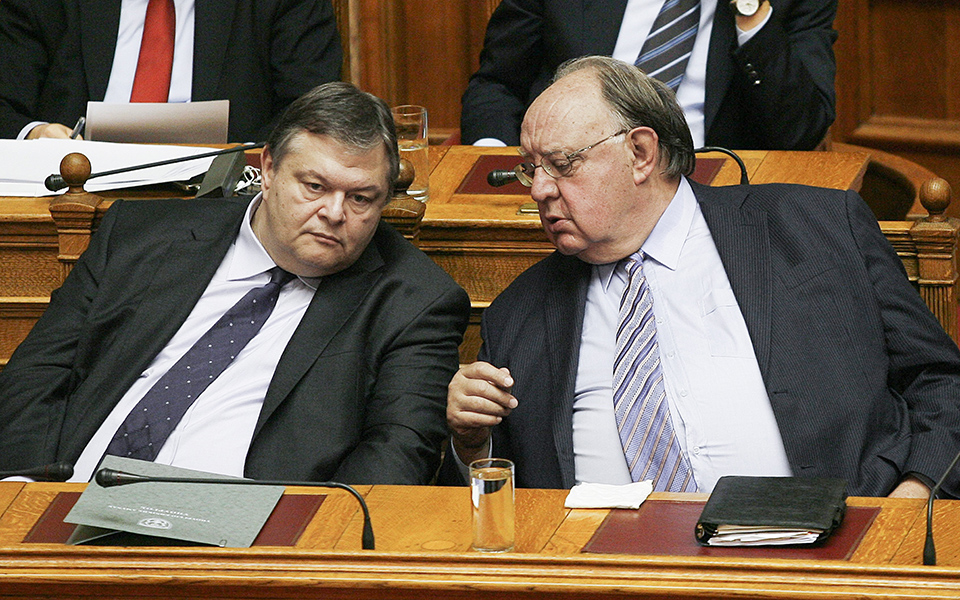 βενιζέλος-για-πάγκαλο-εμβληματική-φυ-562449553