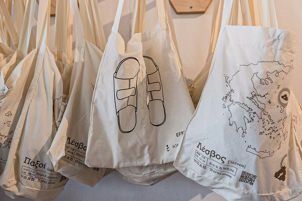 Ρετάλια και πετσέτες μεταμορφώνονται σε παντόφλες, χωρίς περιβαλλοντικό αποτύπωμα-4