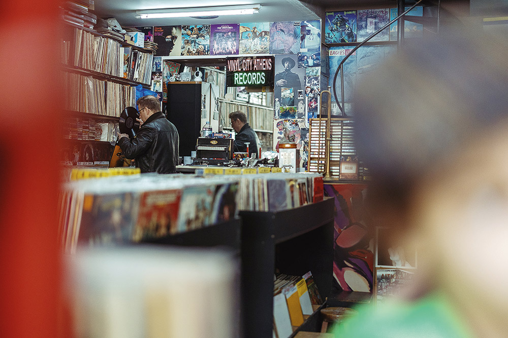 Πήγαμε για βινύλια στα τέσσερα πιο ξεχωριστά δισκάδικα της Αθήνας-1