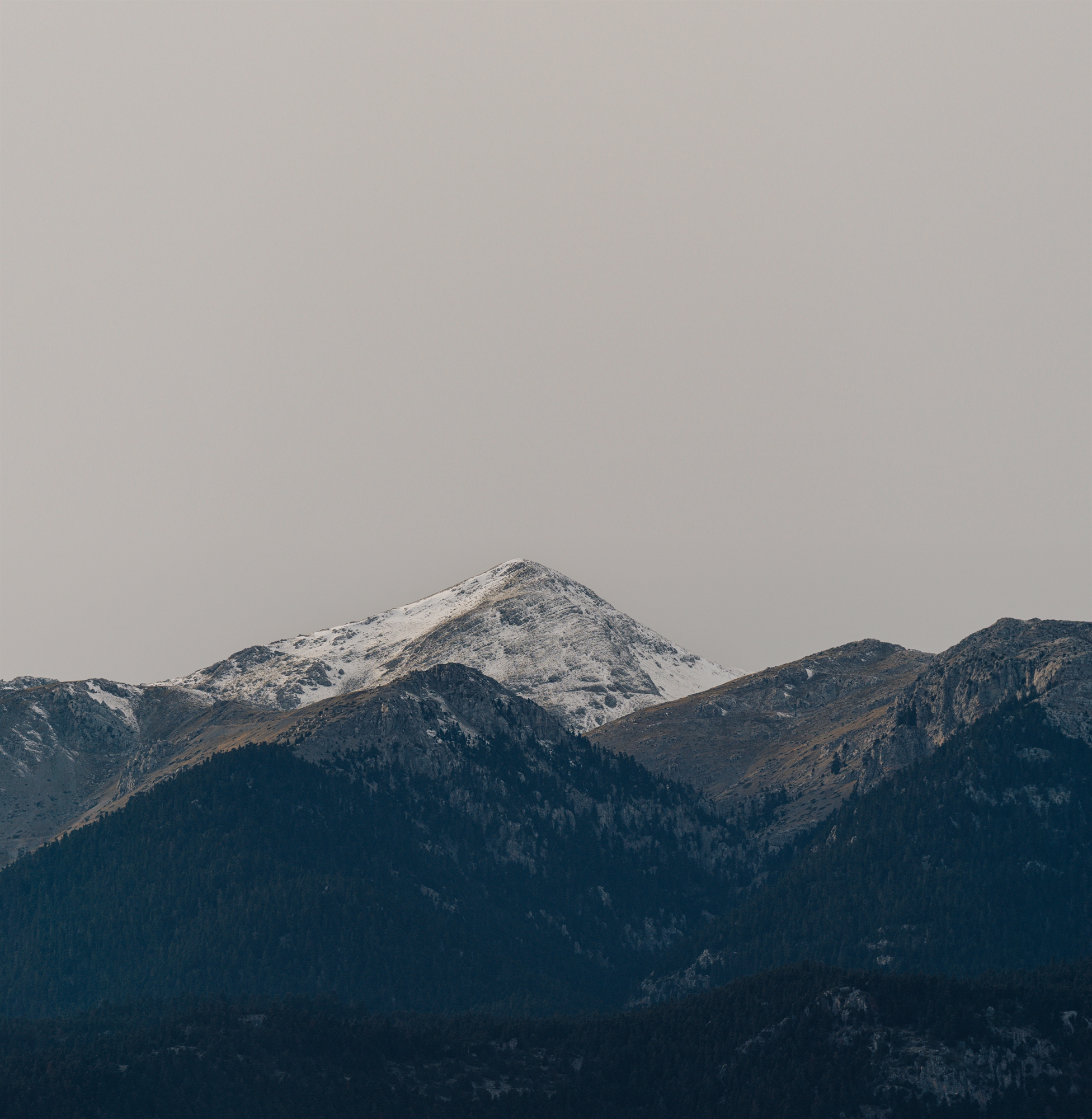 ο-άνυδρος-χειμώνας-φέρνει-φωτιές-562443295