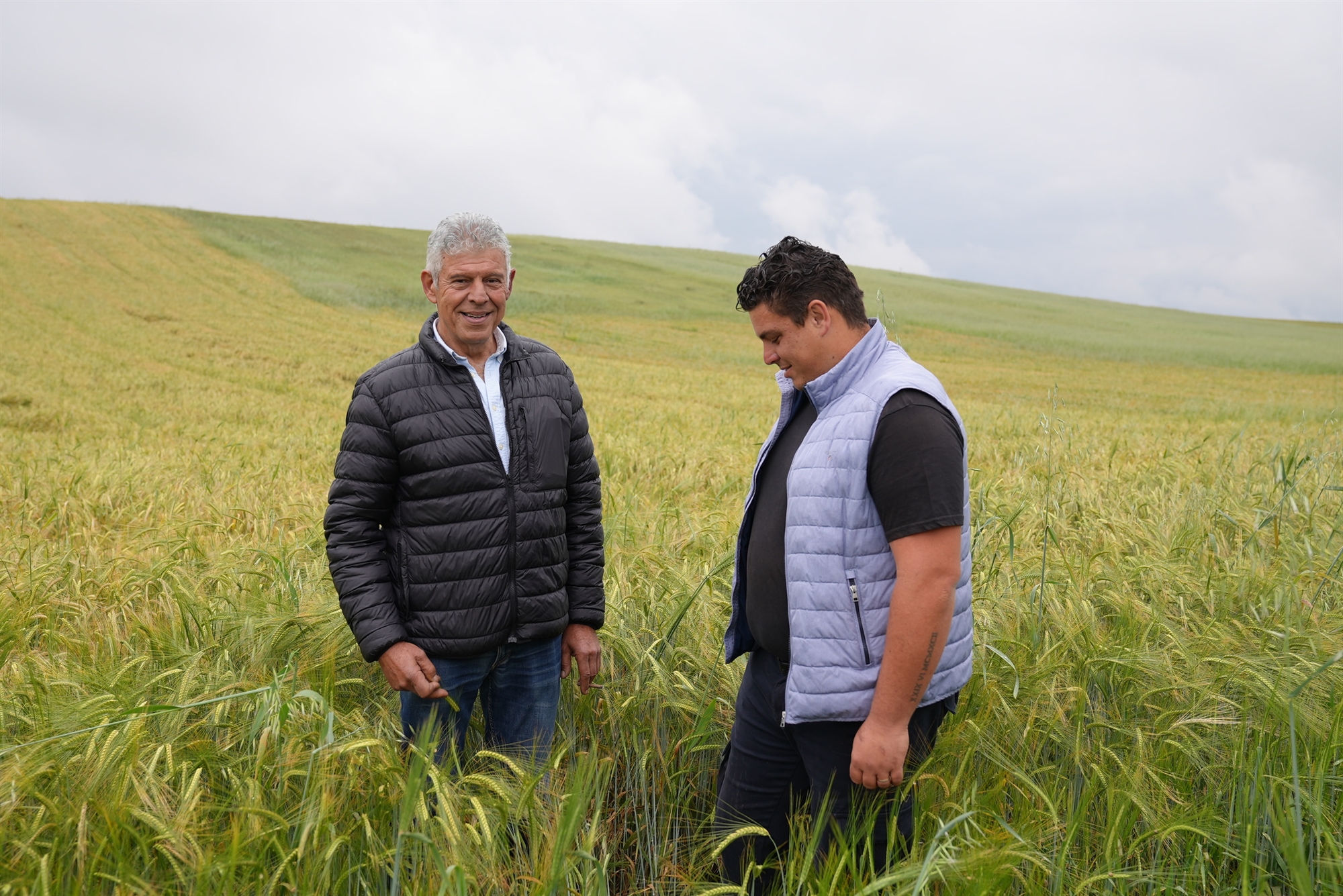 πατέρα-να-βάλουμε-drone-στο-χωράφι-562430674