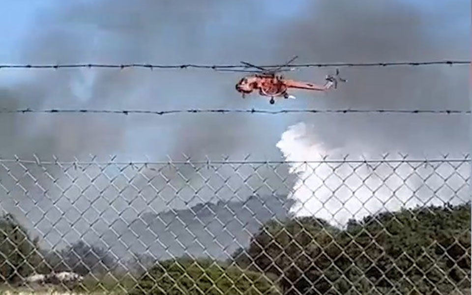 καλύβια-θορικού-πυρκαγιά-σε-αγροτοδα-562444438