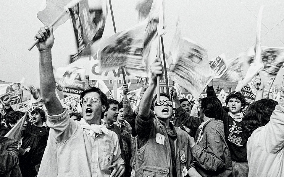 Η Ελλάδα στις κάλπες: 2 Ιουνίου 1985 – Αναμέτρηση σε κλίμα πρωτοφανούς πόλωσης-1